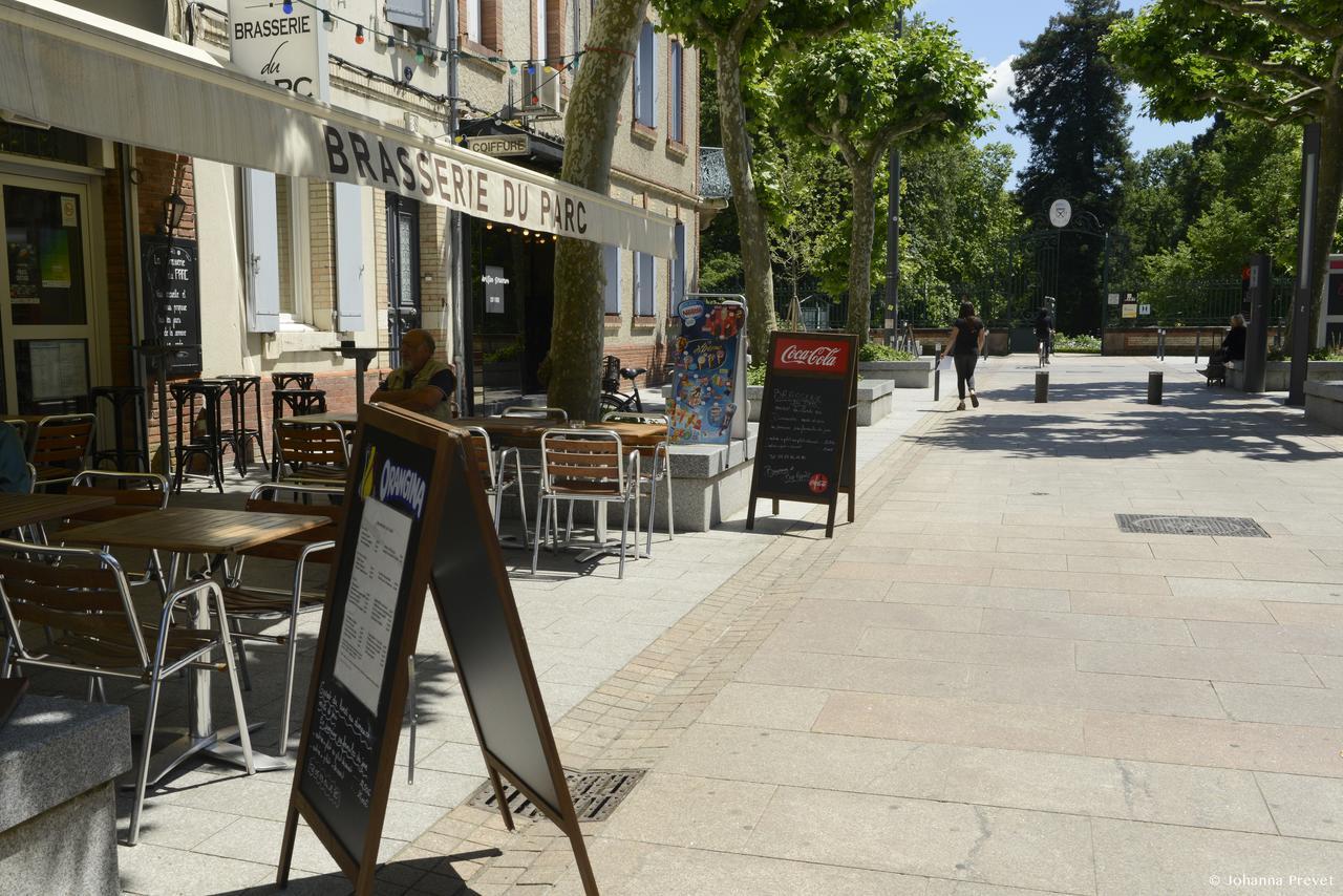 Hotel Brasserie Du Parc Albi Bagian luar foto
